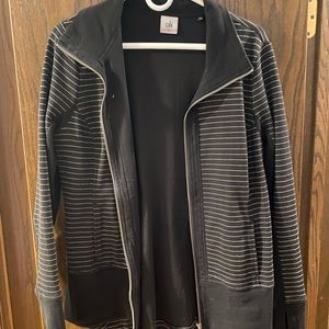 Cabi sweatshirt jacket